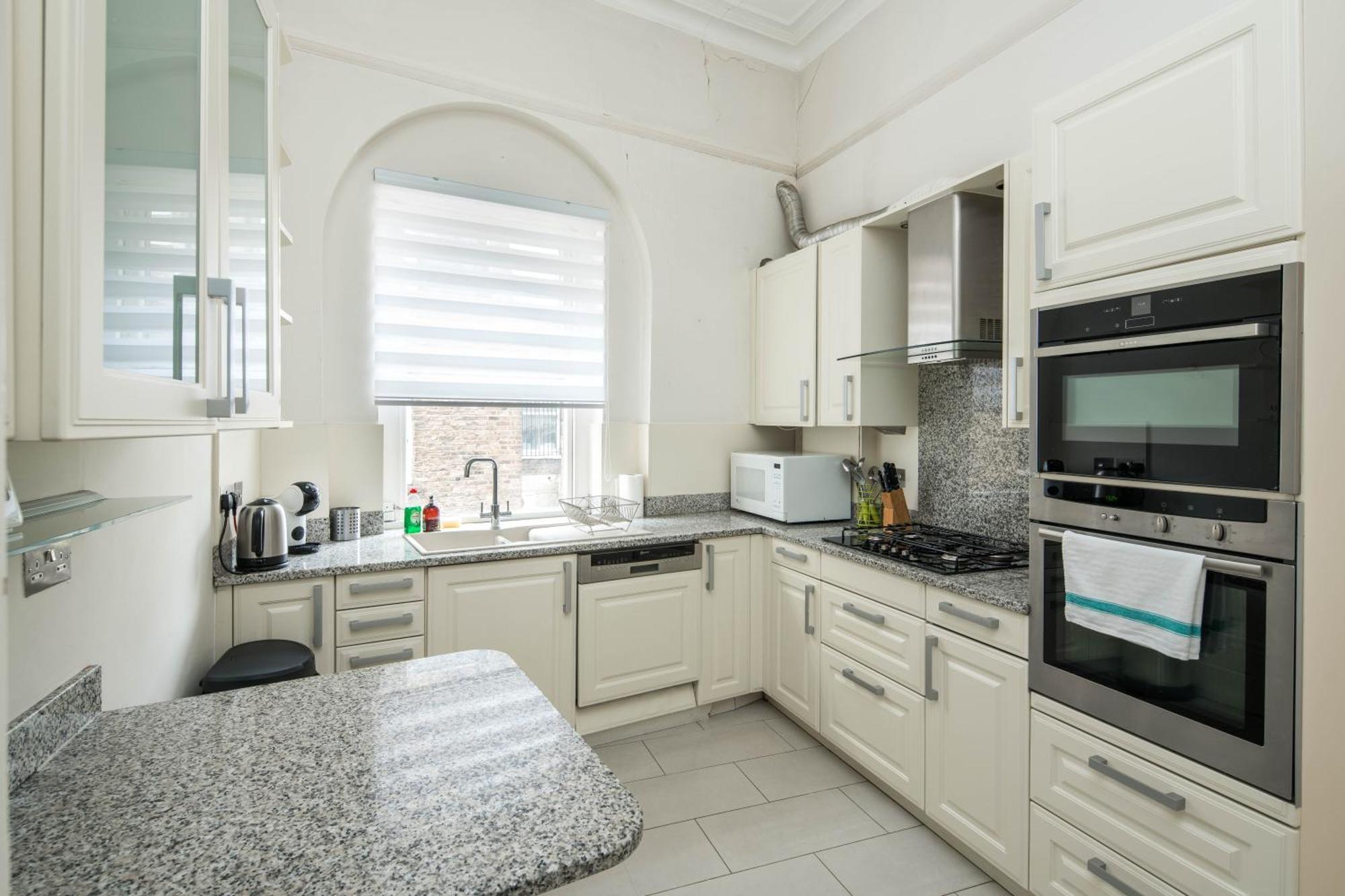 Four Beds By The Station Διαμέρισμα Λονδίνο Εξωτερικό φωτογραφία