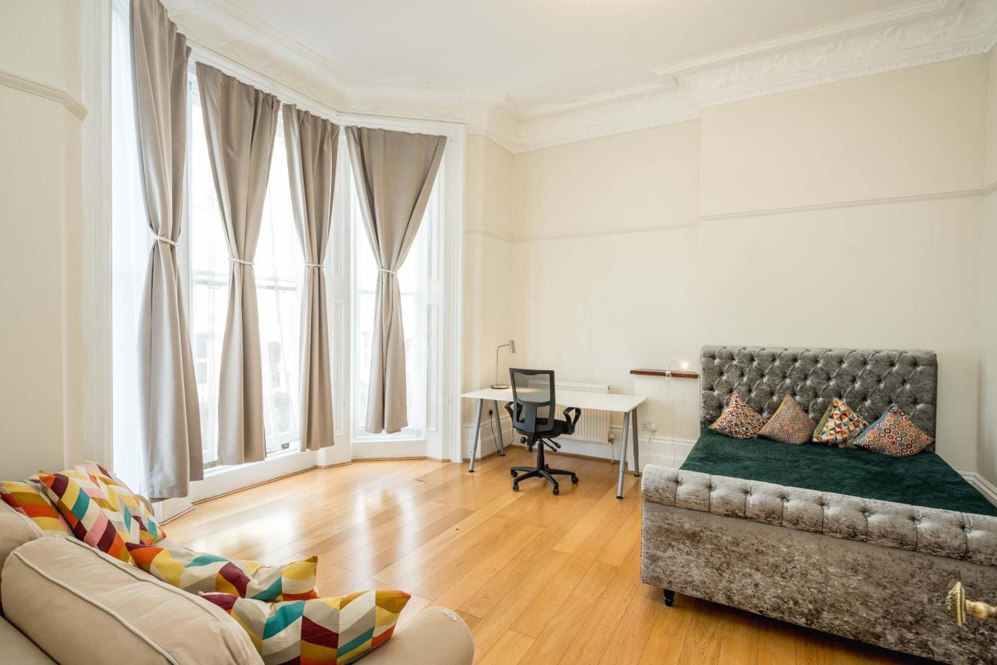Four Beds By The Station Διαμέρισμα Λονδίνο Εξωτερικό φωτογραφία